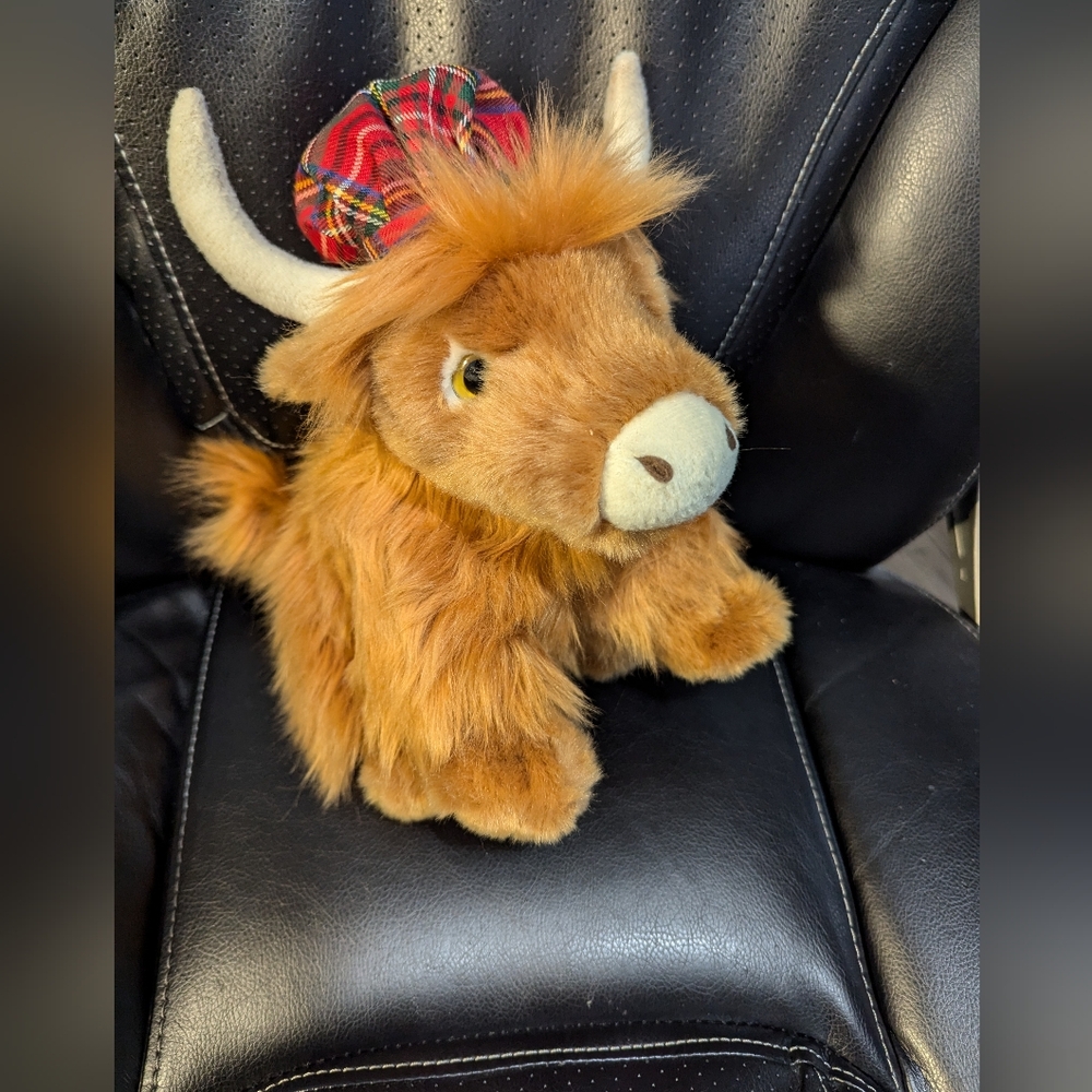 Keel Toys. Brown Highland Cow Plush Toy  . Medium Size 8 Inches Long.  GUC.